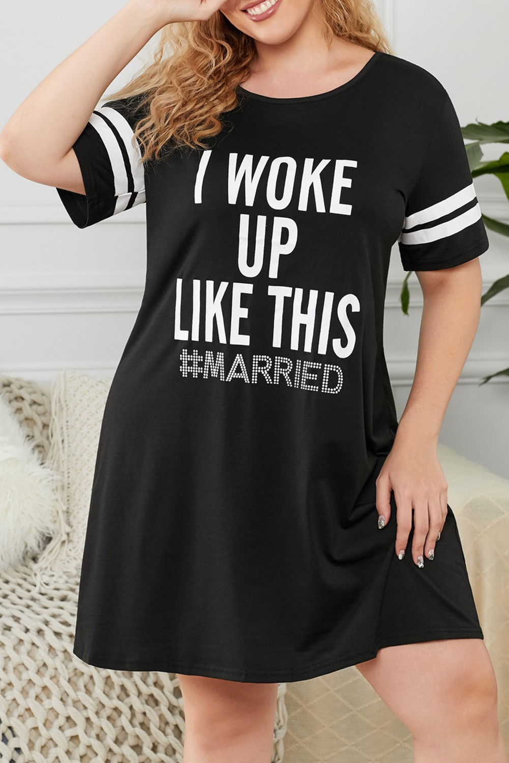 PLUS SIZE BLACK SLEEP DRESS